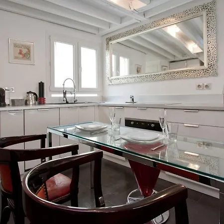 Rue Vieille Du Temple Apartment